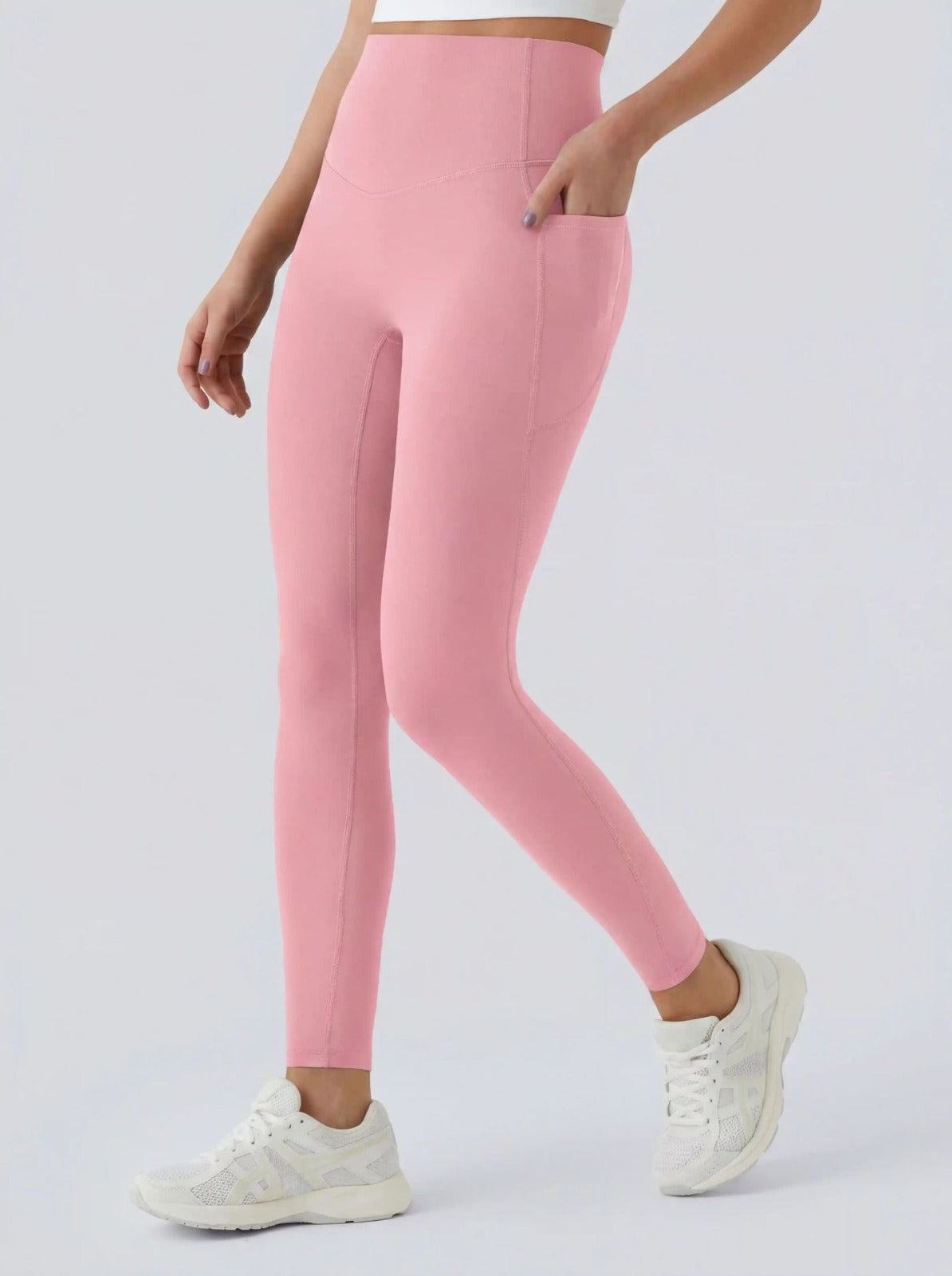 Lovanea high-waisted leggings with pockets in Taupe
